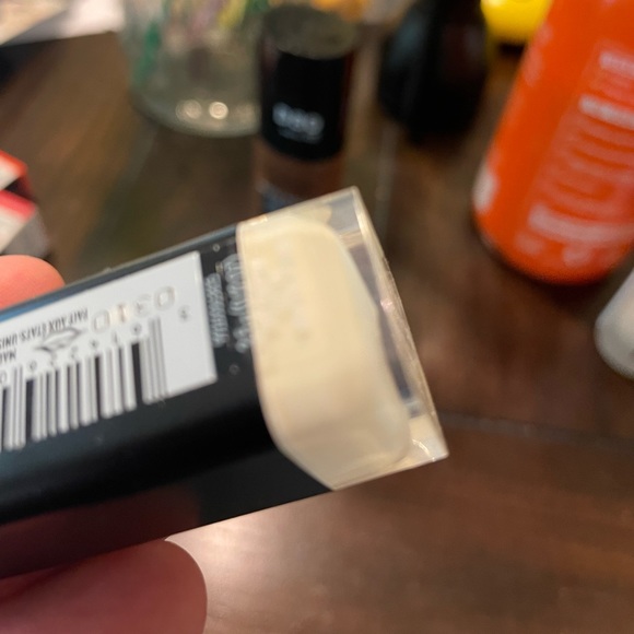 Covergirl Exhibitionist Demi-Matte Lipstick, YING YANG - Picture 5 of 7